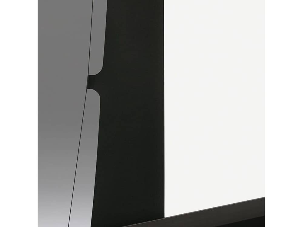 Draper Premier projection screen surface detail